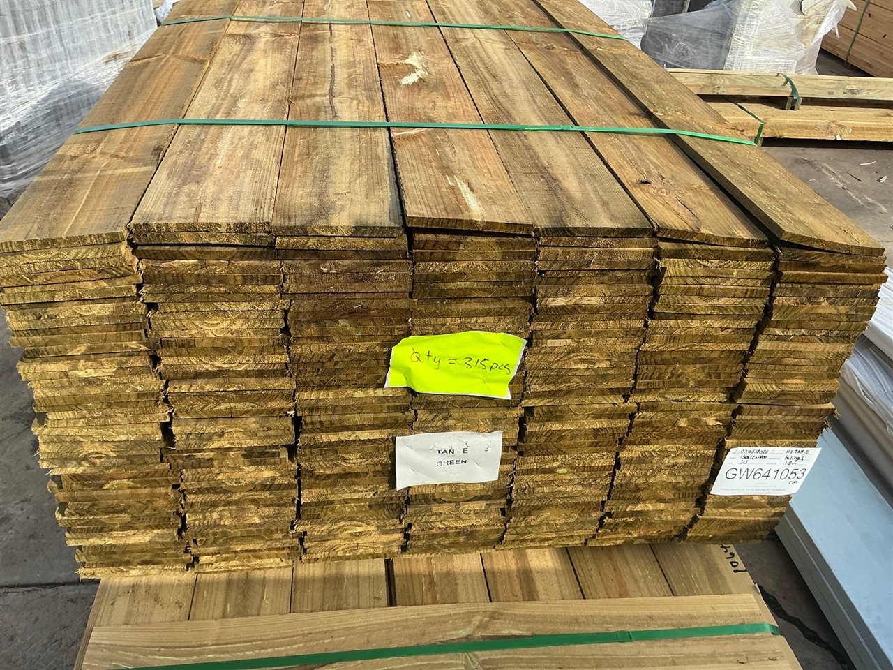 150 x 12, H3 Tan-E Green Pine, Paling, 315 pcs @ 1.8 M, 315 pcs Total Pk GW641053