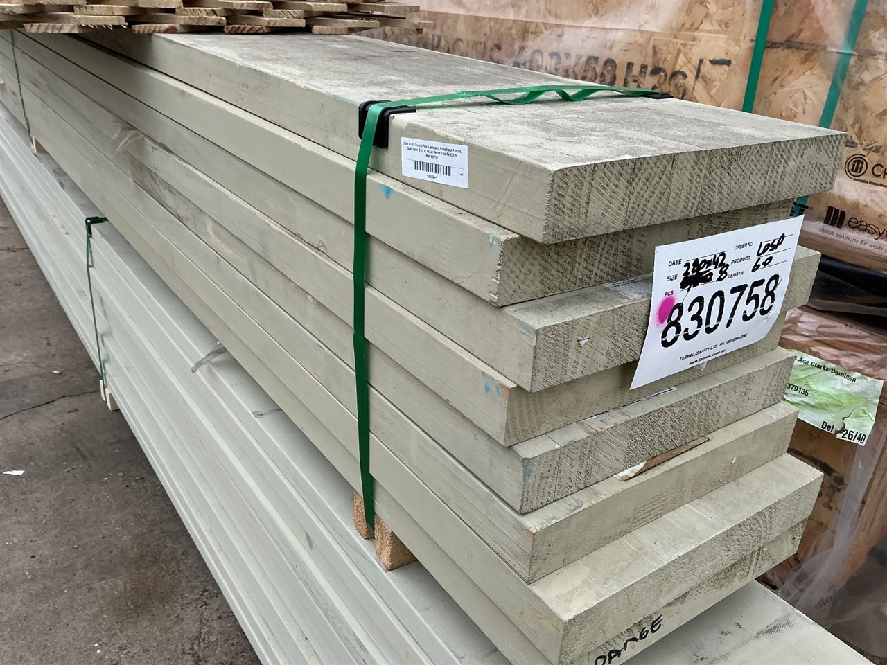 280 x 42, H3 Treated Pine, Laminated, Primed and Painted, DAR, 8 pcs @ 6.0 M, 48 Lin Metres Total Pk 830758