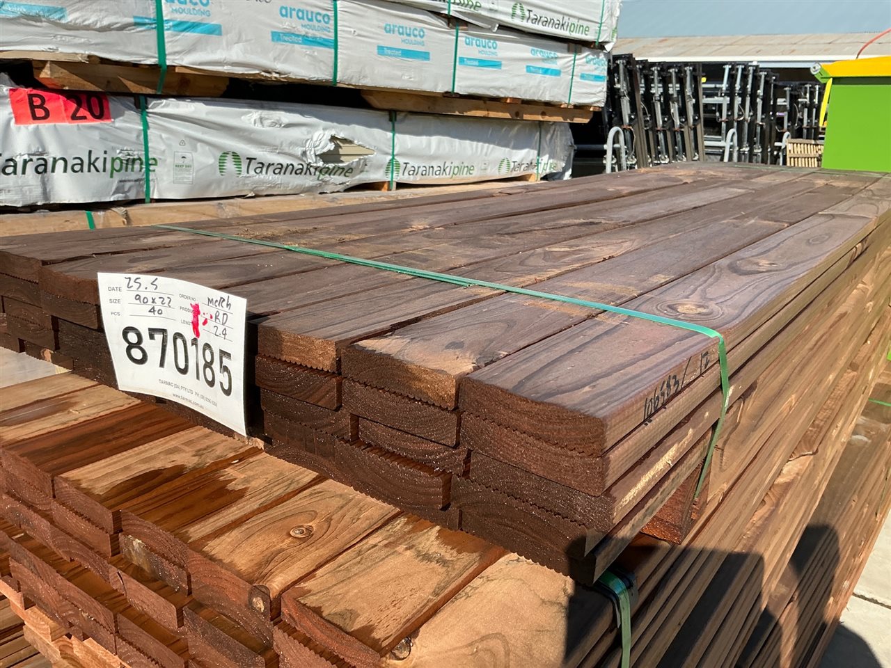 90 x 22, Tinted Pine, Merch Decking, 40 pcs @ 2.4 M, 96 Lin Metres Total Pk 870185