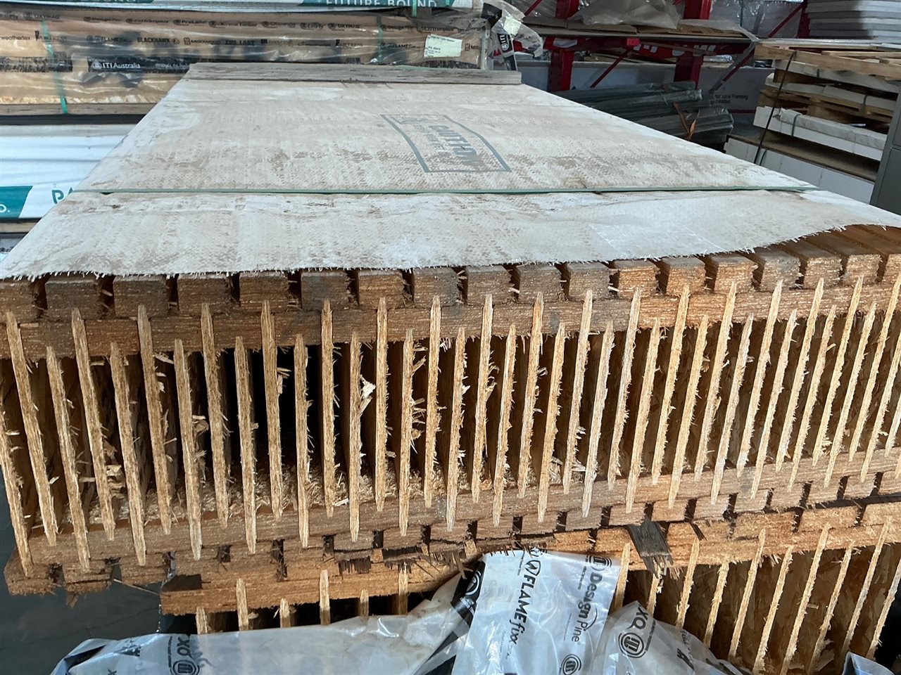 Spec Joist 20 Series H2S 300 x 45, 41 @ 2.4M, Equals 98.4 L/m - PK# 526248A