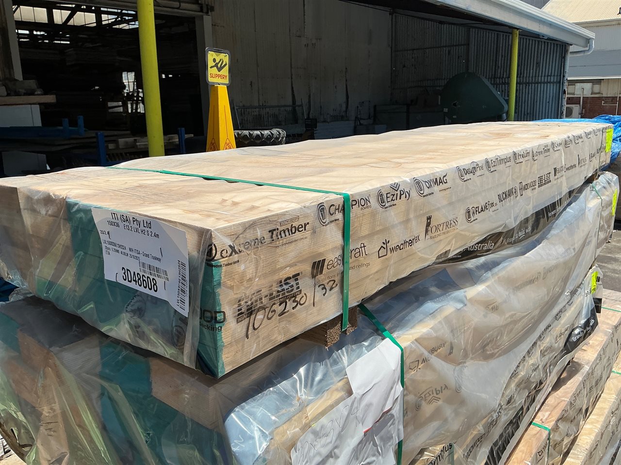 LVL Pack - 150 x 36 - E13.2 - H2 S -20 @ 2.4 M.- 48 Lin Metres - Pack Number 3D48608