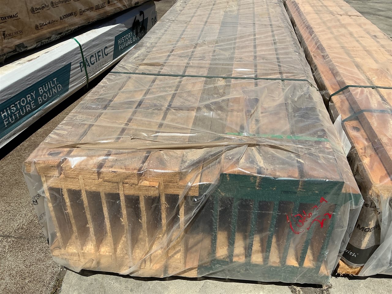 Spec Joist 90 Series H2S 360 x 89, 15 @ 3M, Equals 45 L/m - PK# 3D3425