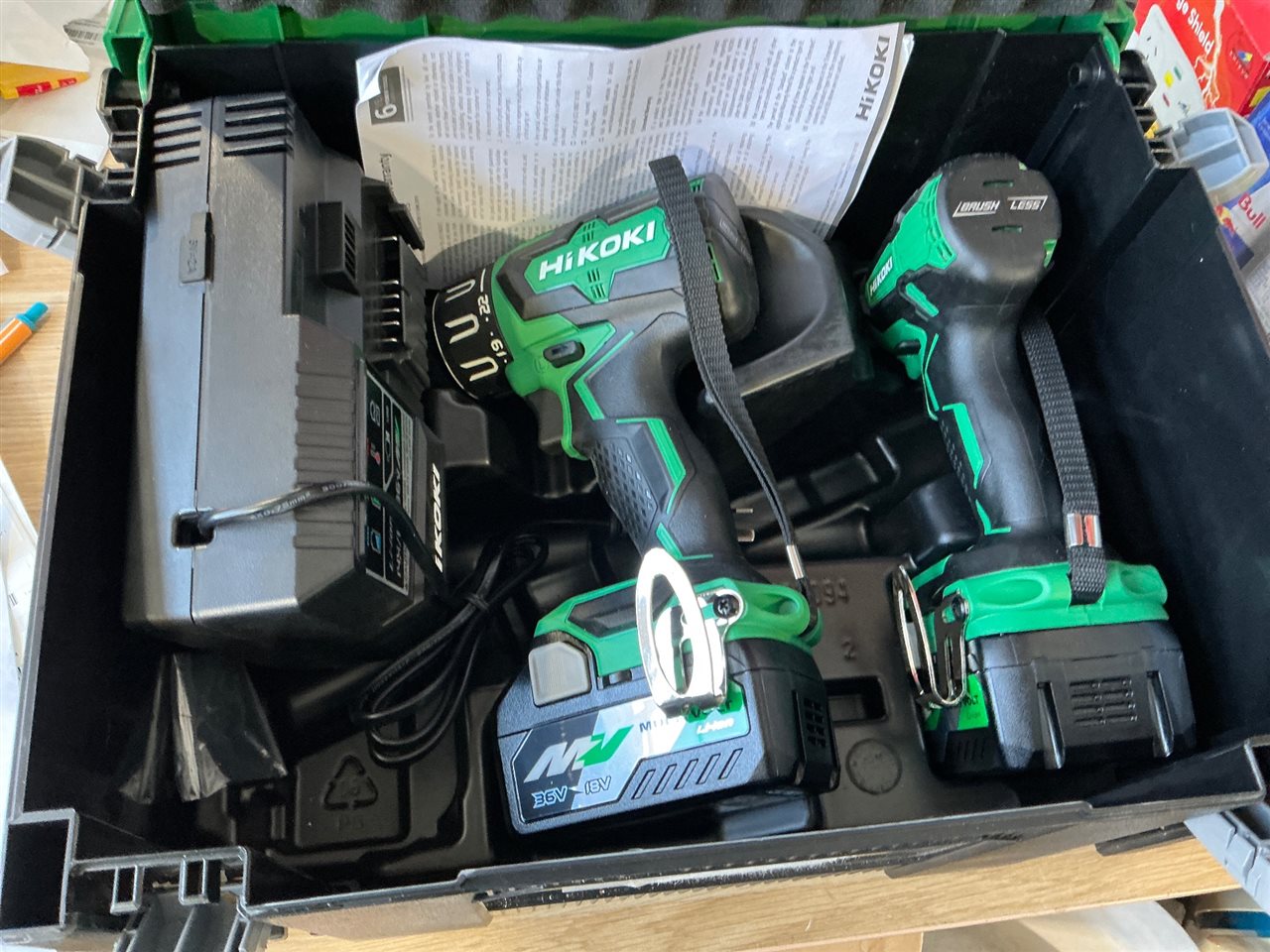 Hikoki Cordless Drill & Tek Gun -18v / 36 V - with Charger & 2 Batteries
