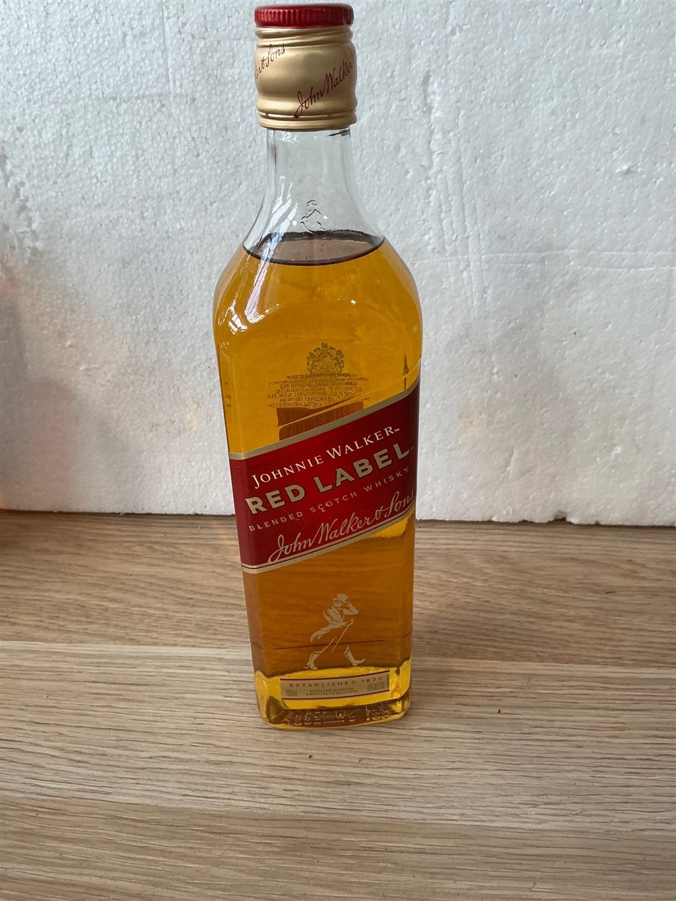 Johnnie Walker Red Label Scotch Whiskey 700 Ml