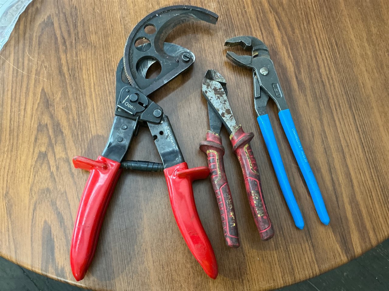 Cable Cutter , Wire Snips & Multi Grips