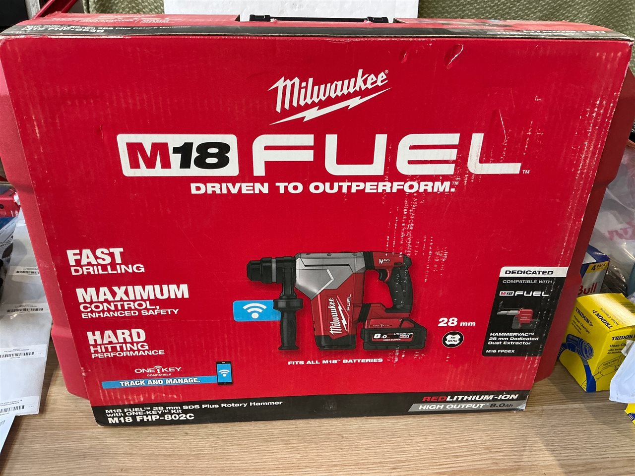 Milwaukee Cordless 18 V Rotary Hammer  Drill -with 2 x  8.0 Ah Battery / Charger