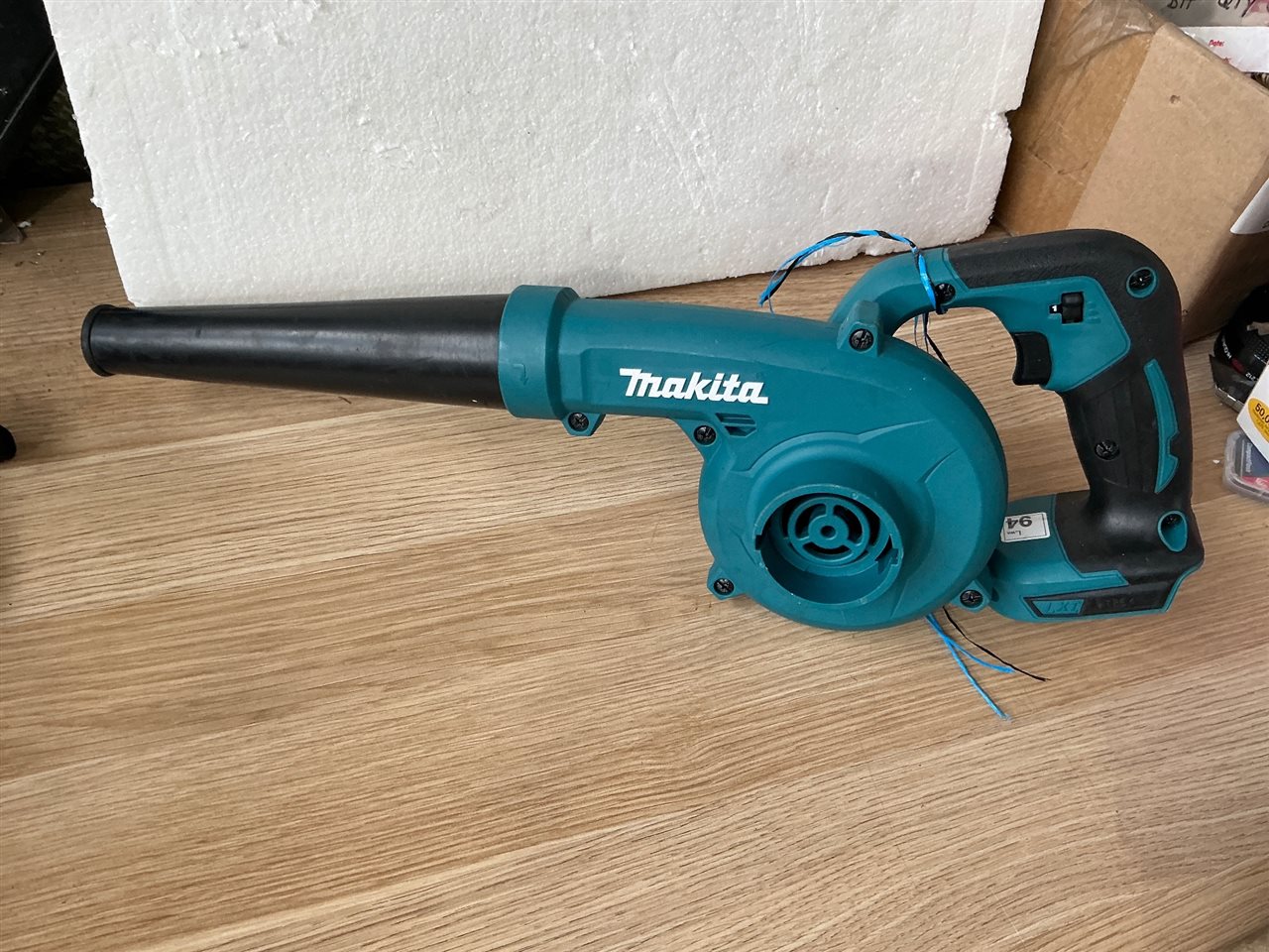 Makita 18 V Cordless DUB185 Garden Blower