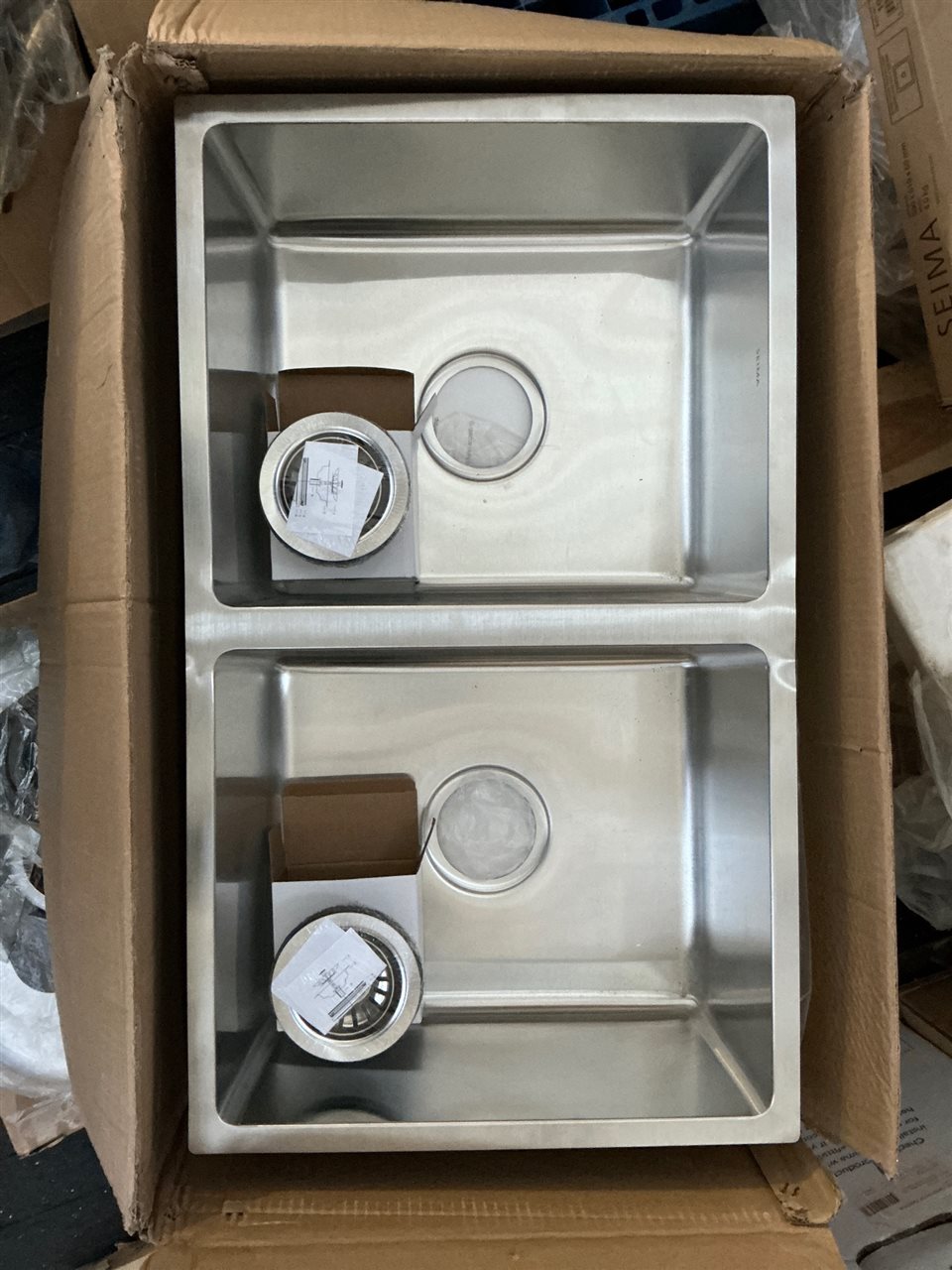 Seima LETO 750 Sink 2B 0T NOF, RRP $565