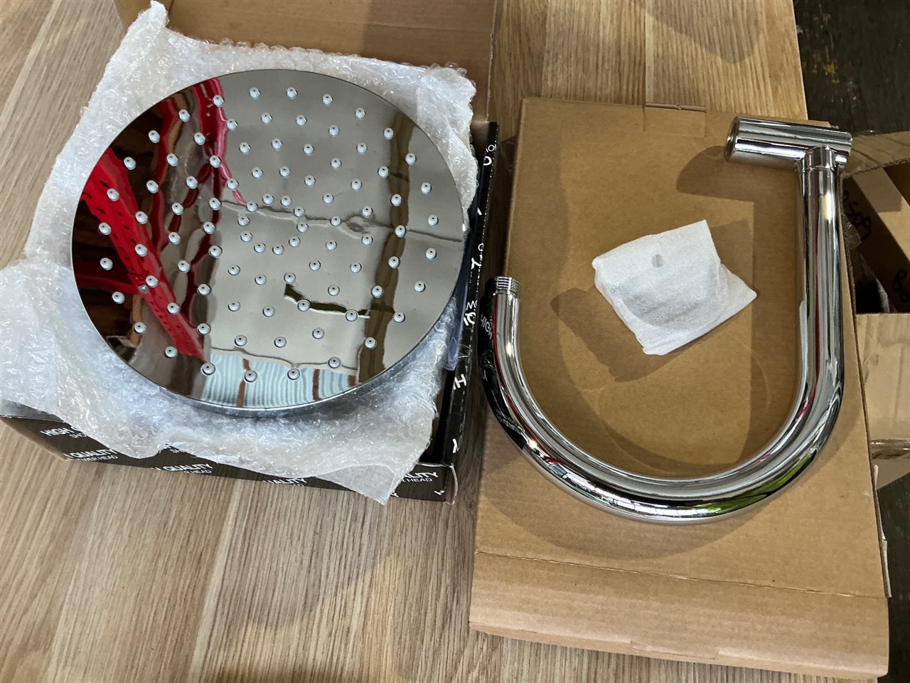 Overhead Shower 200 mm Round Chrome and 200 mm Round Shower Arm