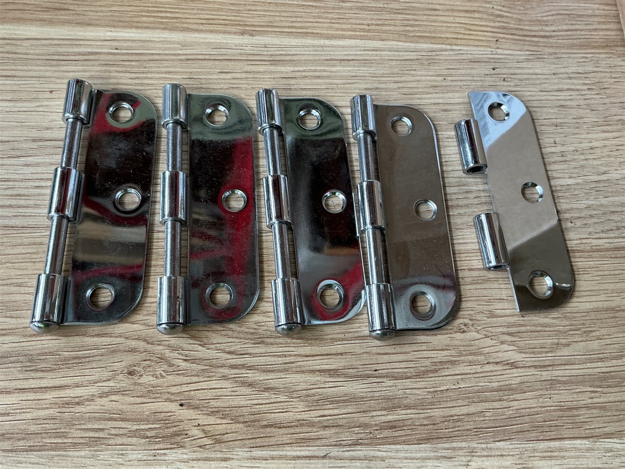 Radius Hinge Chrome -Quantity of 5