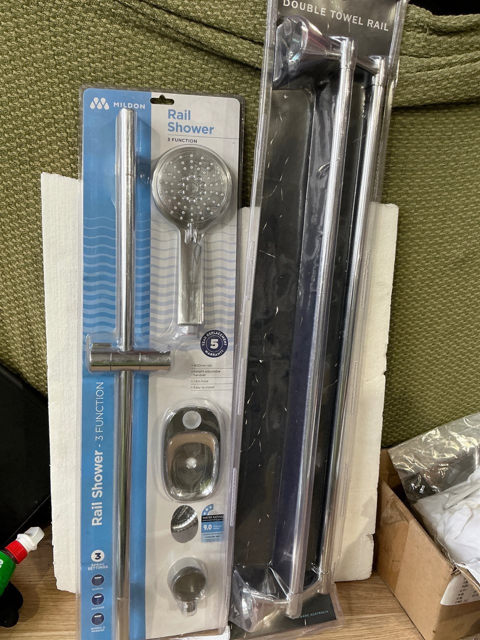 Rail Shower Kit -3 Function  and 780 mm Double Towel Rail