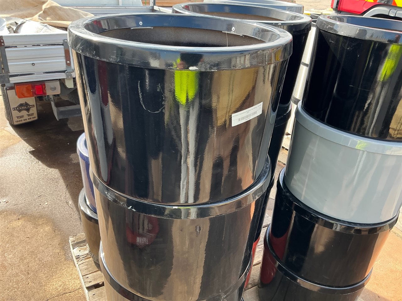 Pot Planters - Round Black Fibreglass  450 x320 mm -  Sold Per Each