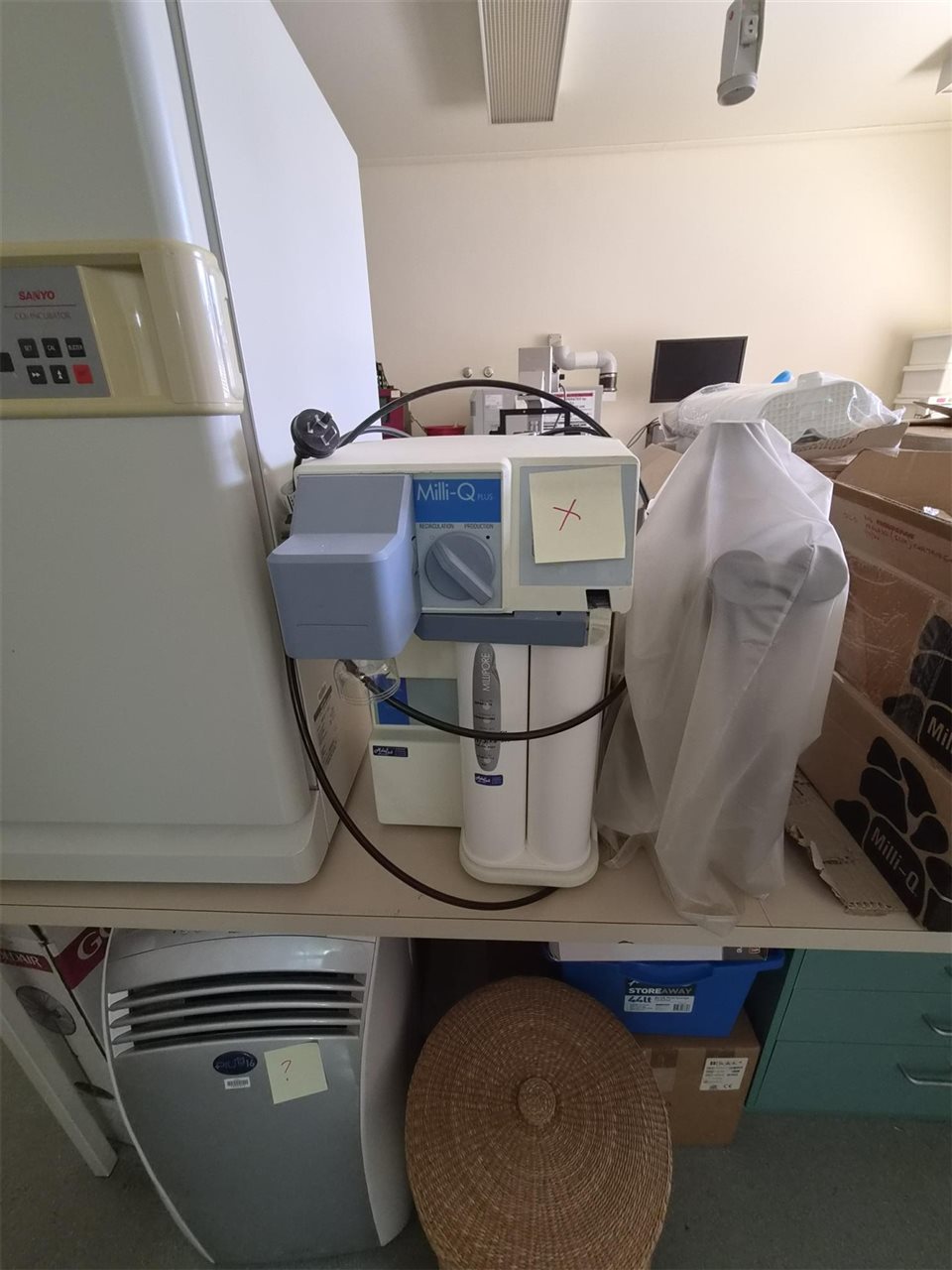 Millipore Milli-Q Plus Water Purification System