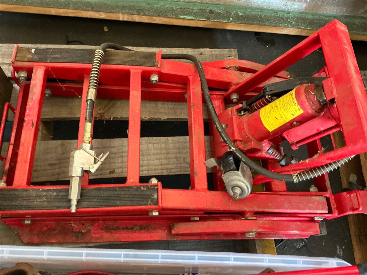 Air / Hydraulic Jack