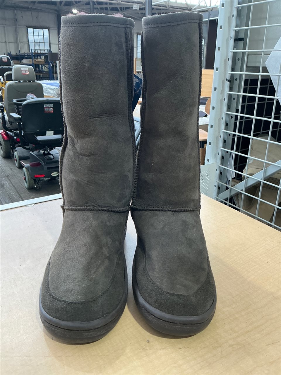 AussieLand UGG Pull On Leather Upper, Synthetic Sole , Brown, EUR37, ENG3, 23cm