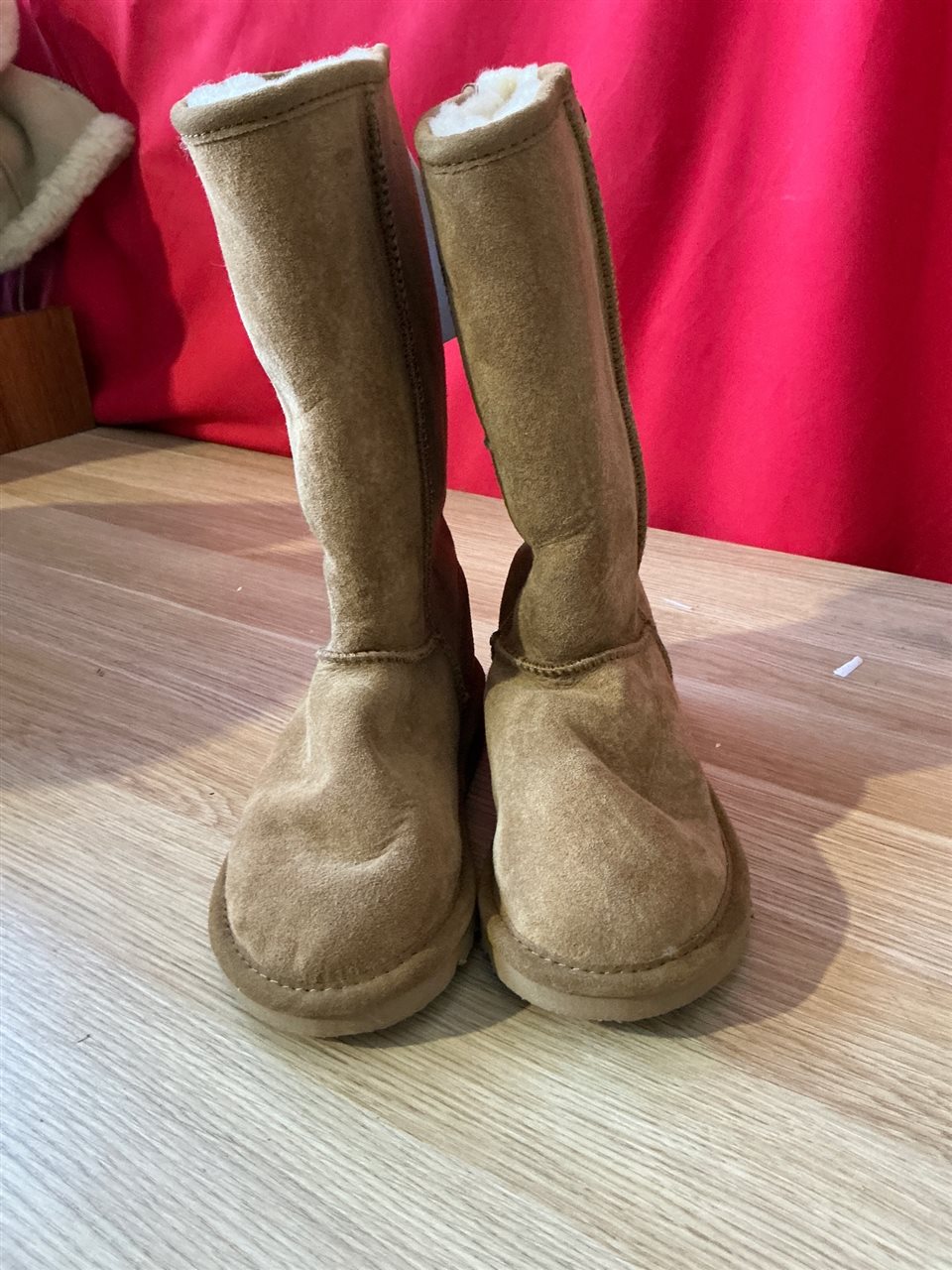 UGG Boots - Aust Size 4 USA Mens 5 USA Ladies 6, Long Pullons,Chestnut Colour, Sold Per Each