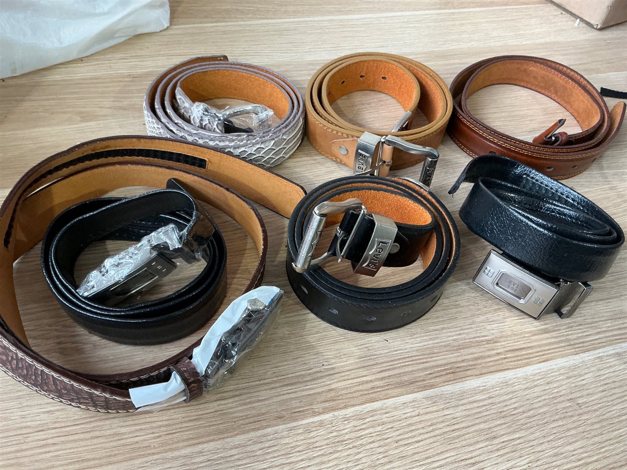 Quantity of 7 Belts - Small to Medium Size