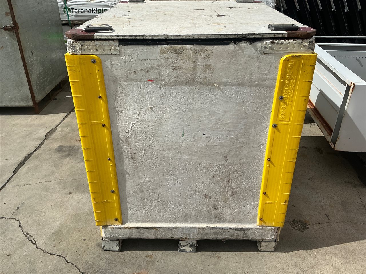 Portable Transport Ice Box - Insulated-  - 960 x 1140x 1200  mm H
