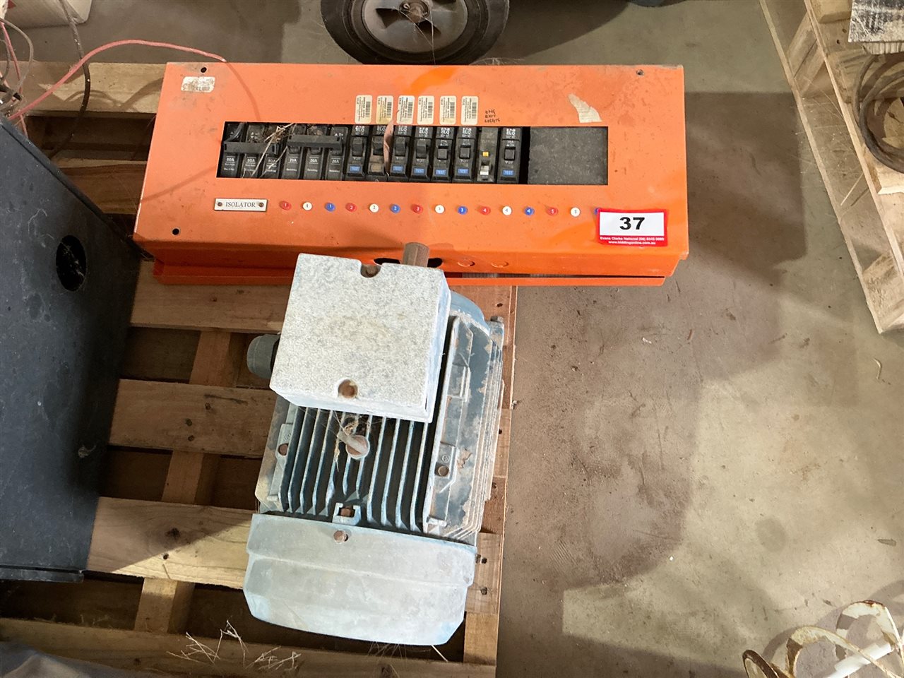 Electric Circuit Breaker and 3 Phase Elec. Motor -  Penfield Gardens )