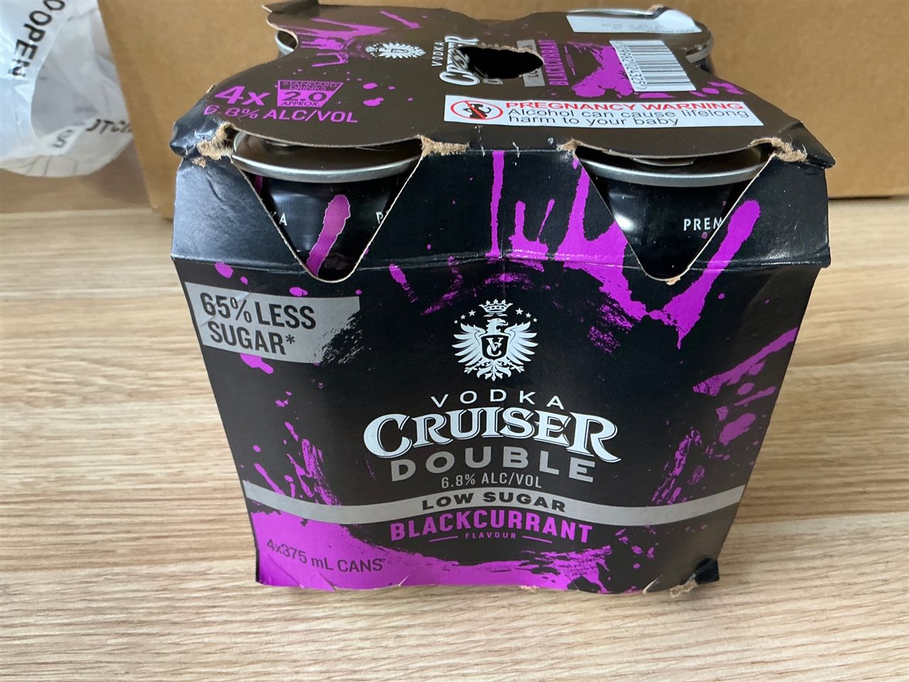 Vodka Cruiser   - Double Black.Currant  Low Sugar - Quantity of 4 Cans @375 Ml