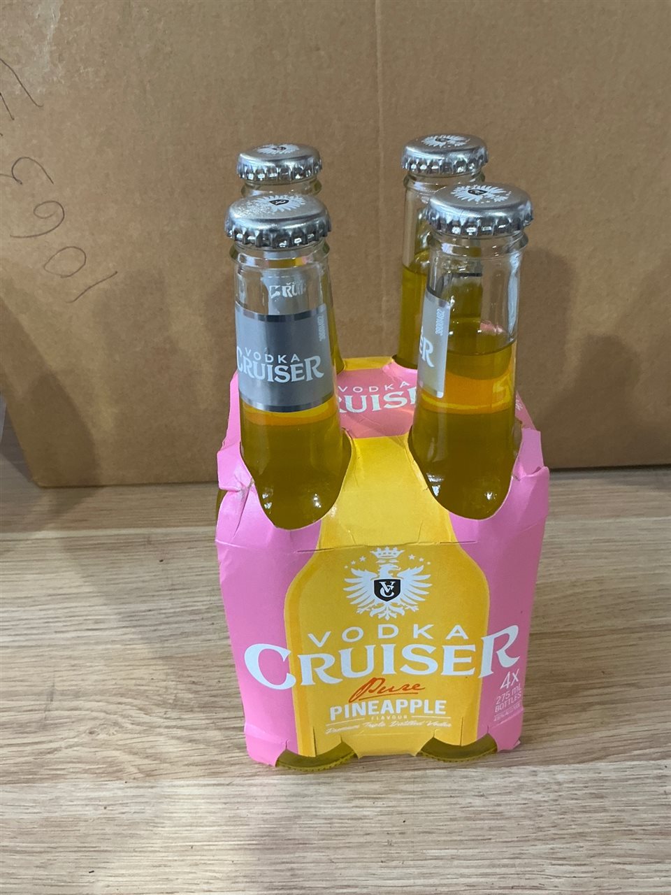 Vodka Cruiser- Pineapple   4 Pack 275 Ml Bottles