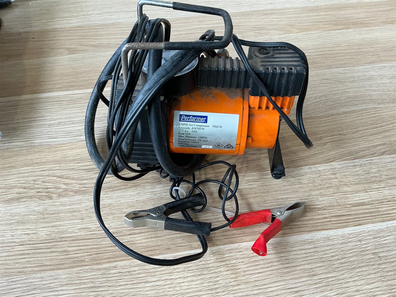 Performer 12 Volt NQ118 Air Compressor