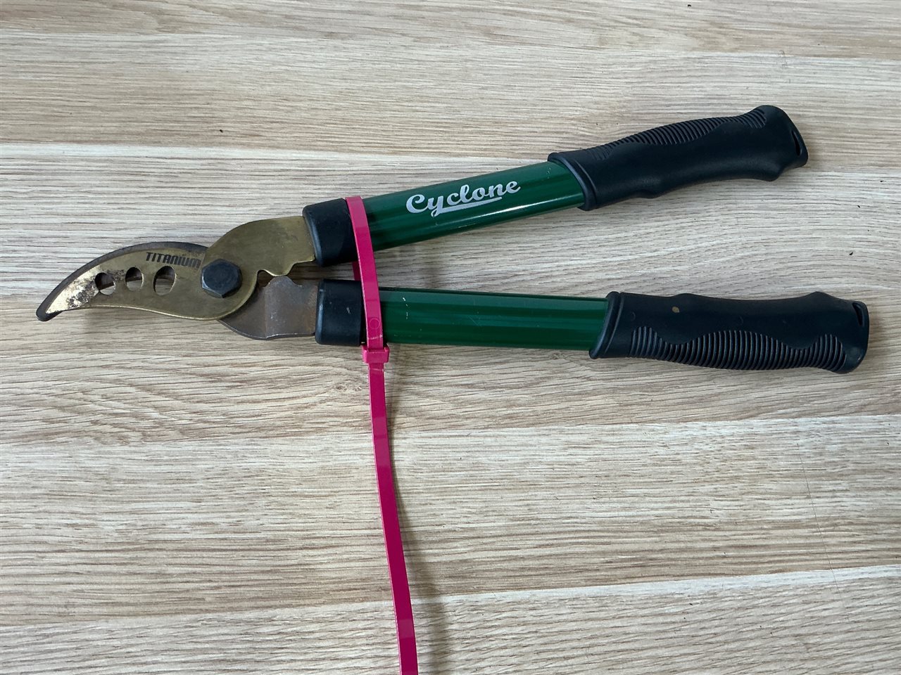 Garden Pruners - Cyclone
