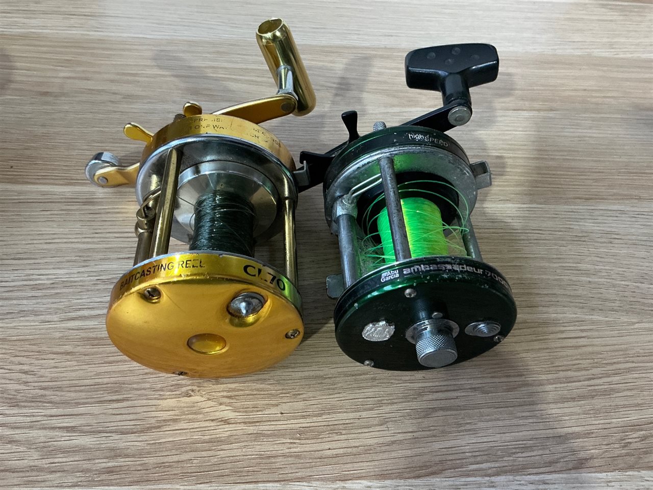 Quantity of 2 Baitcasting Fishing Reels