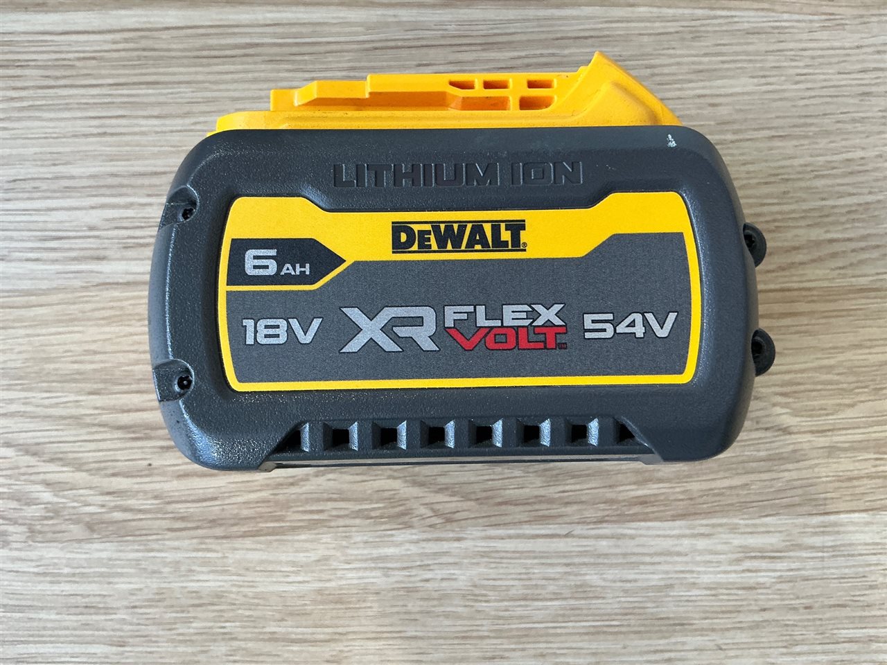 Dewalt  54 V DCB-546XE Battery