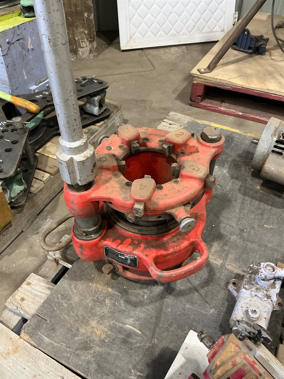 Rigid 5 Jaw Chuck/Cutter Model 141 (Located At Wingfield)