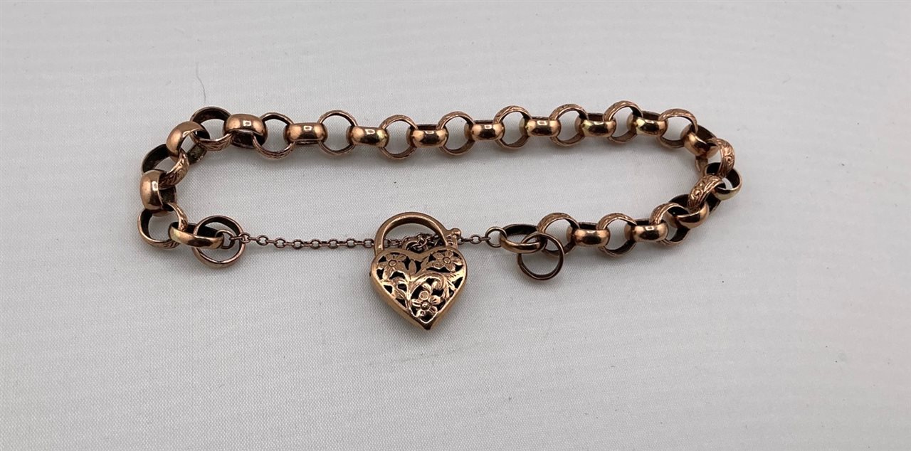 Gold Bracelet Thumbnail