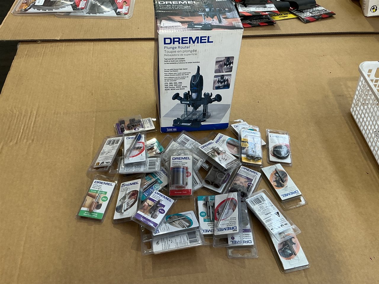 Dremel Plunge Router with Quantity of Accessories