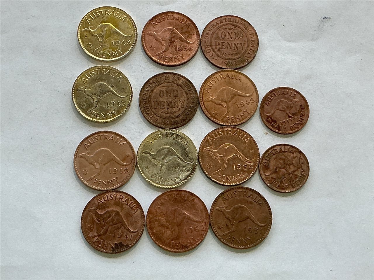 Australia Pre-Decimal Pennies and Halfpennies - Quantity of 14