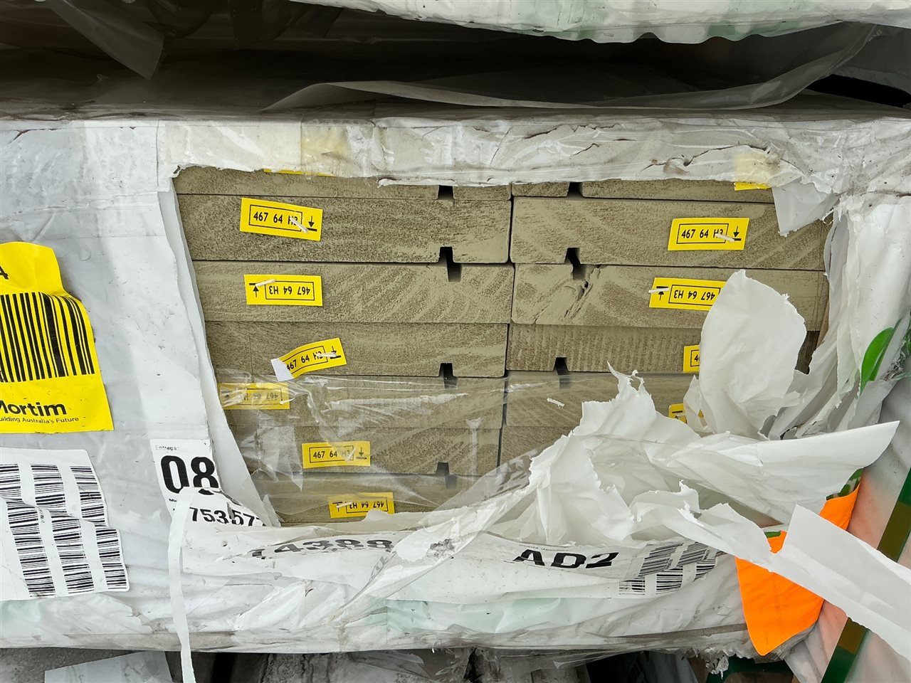 188 x 30, LOSP Treated Pre-Primed Pine, Kiln Dried Tight Knot Fascia Pencil Round, 32 pcs @ 5.4 M, 172.8 Lin Metres Total Pk 800593-00