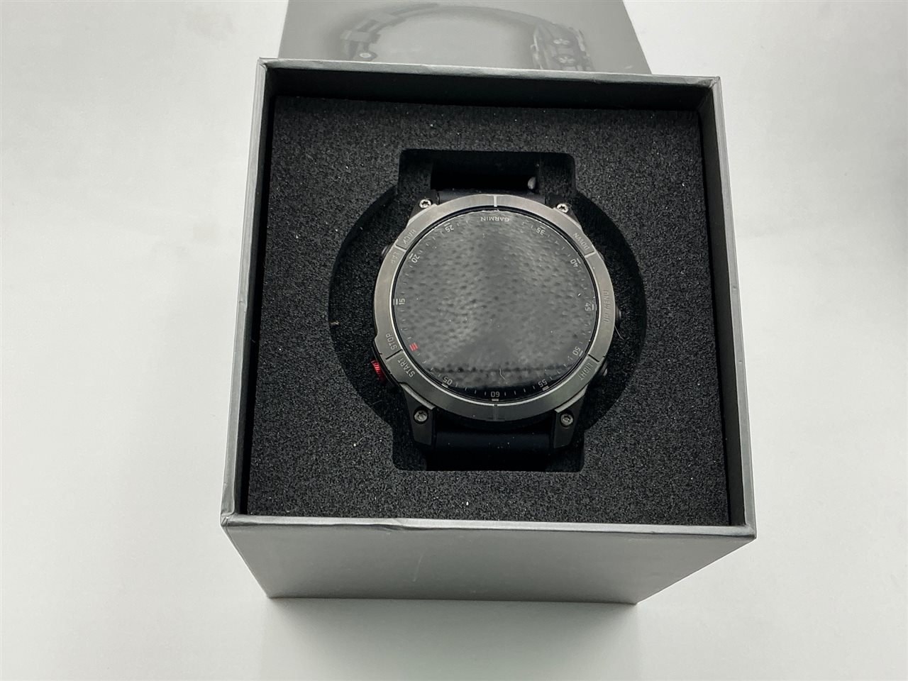 Garmin Epix Gen 2 Sapphire Titanium Smartwatch Thumbnail