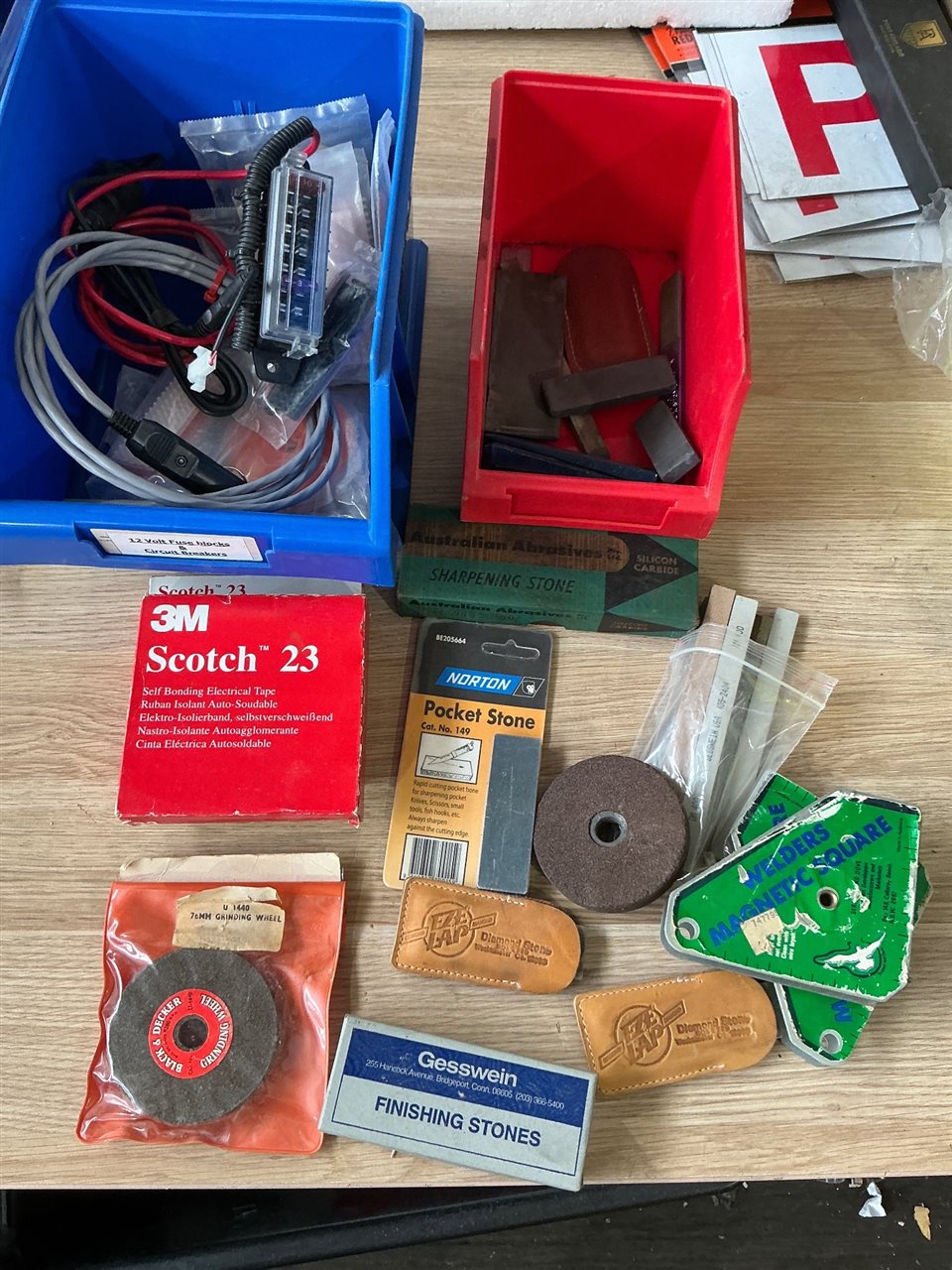 Quality of Sharpening Stones Welders Magnetic Squares+  Electrical