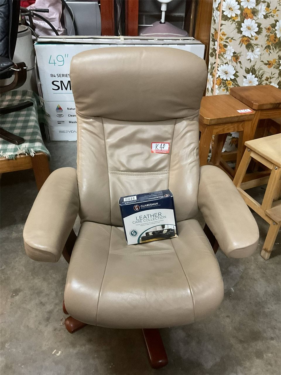 Timber And Leather Single Chair IMG Norway And Leather Cleaning Kit