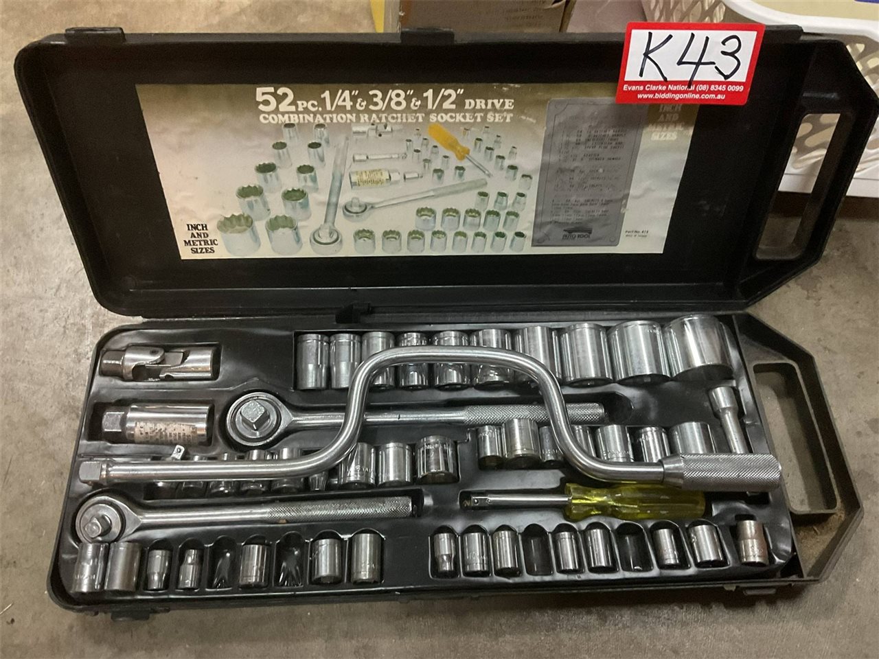 52 Piece Ratchet Socket Set