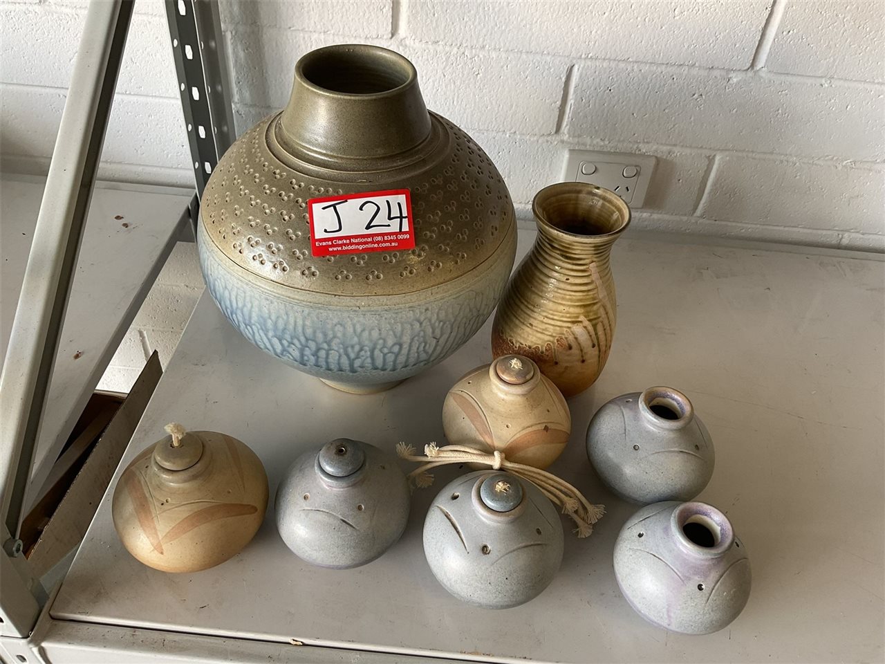 Large Pottery Vase, 4 Oil Burners And 2 Vases