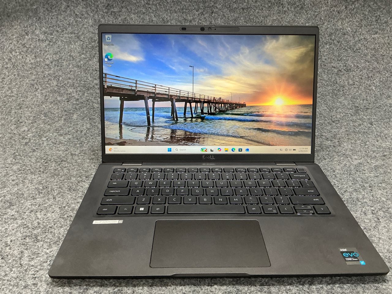 Dell Latitude 7420 - Intel Core i7-1185G7, 32 GB RAM, 512GB NVMe SSD with Adapter