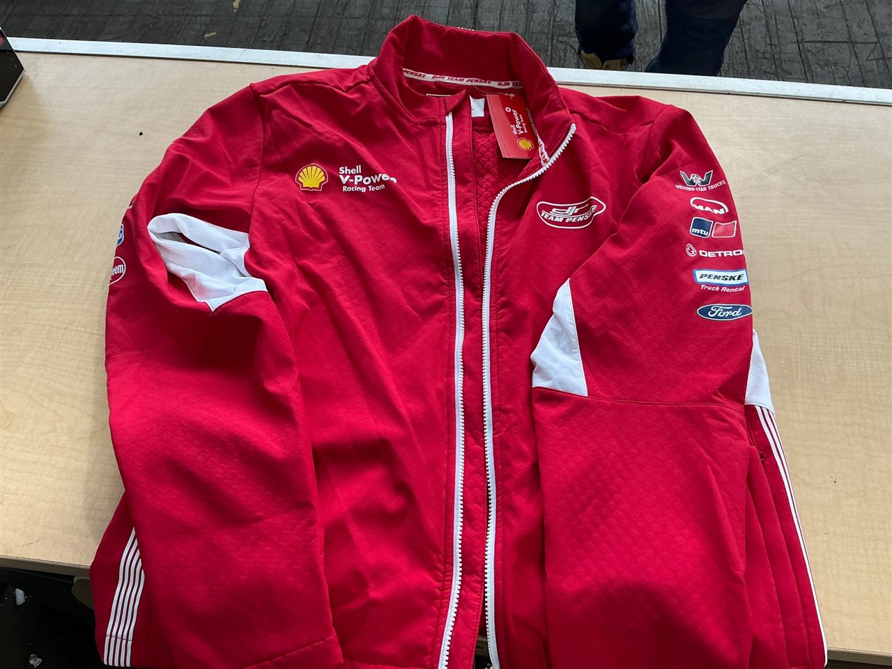 Shell V-Power Racing Team Zip Jacket, Red, with Swing Tag