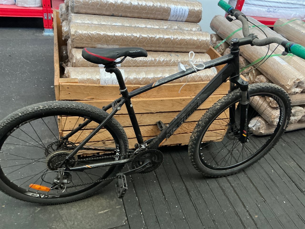 Bike - Merida - Mountainbike - 21 Speed - 48 cm Frame - Sold As Is