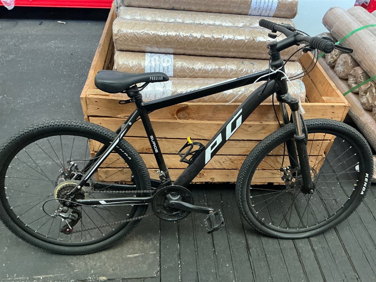 Progear Surge Mountain Bike - 21 Speed - 43 cm Frame Approx
