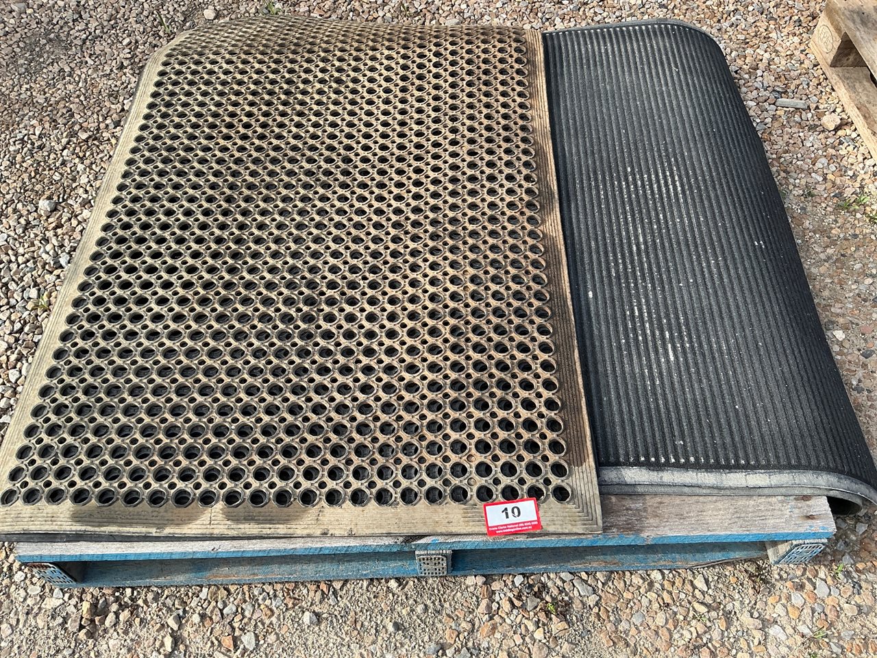 Quantity.Of 5 Mats - Rubber and Rubber Backed  Carpet Type (Collect From Greenfields )