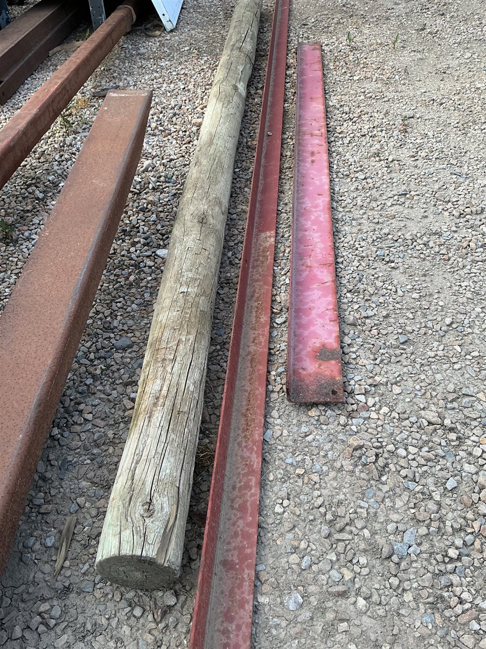 Steel Angle Iron - 1 Long Length Approx 7 Metre - 1 @3 Metre Approx (Collect From Greenfields )
