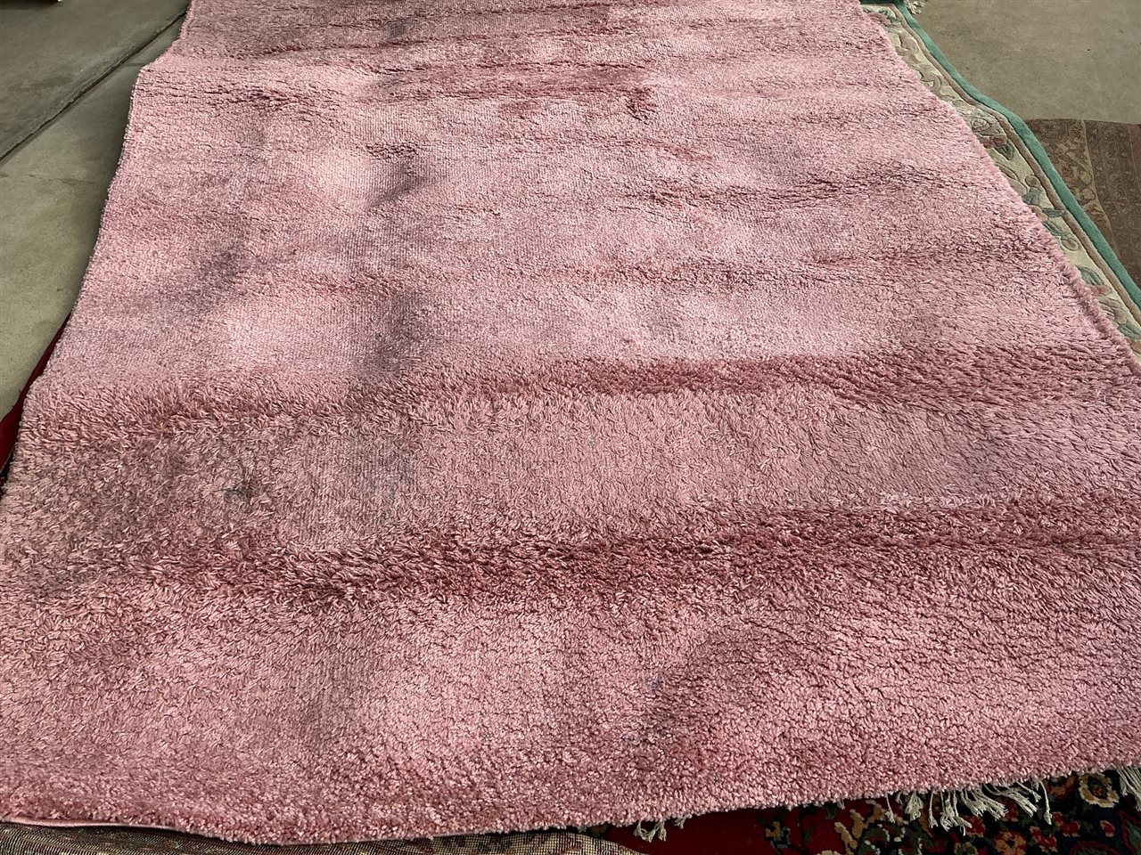 Shag Pile Floor Rug -Rose Colour - 2000 x 2900 mm (Collect From Greenfields )