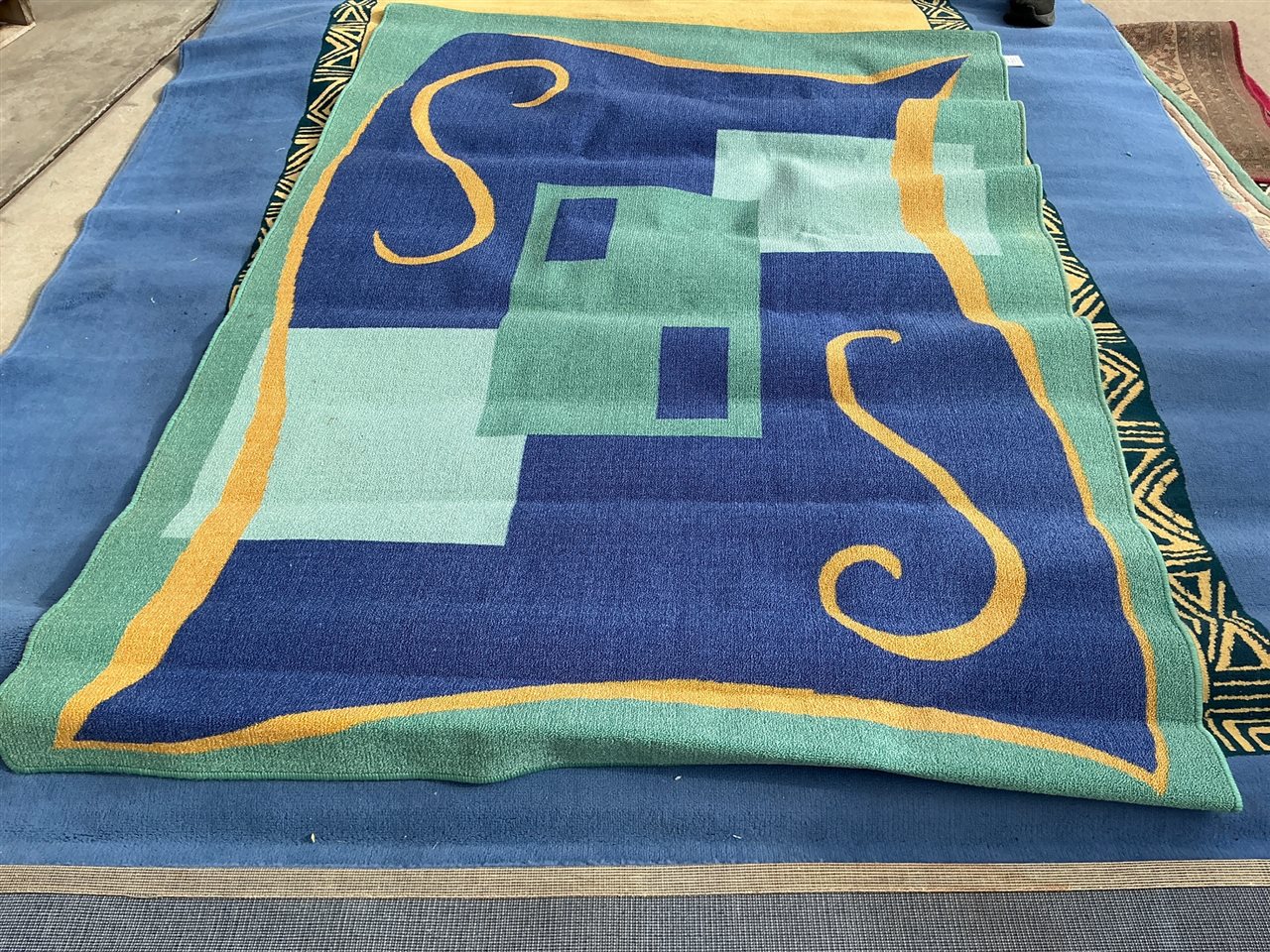 Floor Rug - 1550 x 2220 mm (Collect From Greenfields )