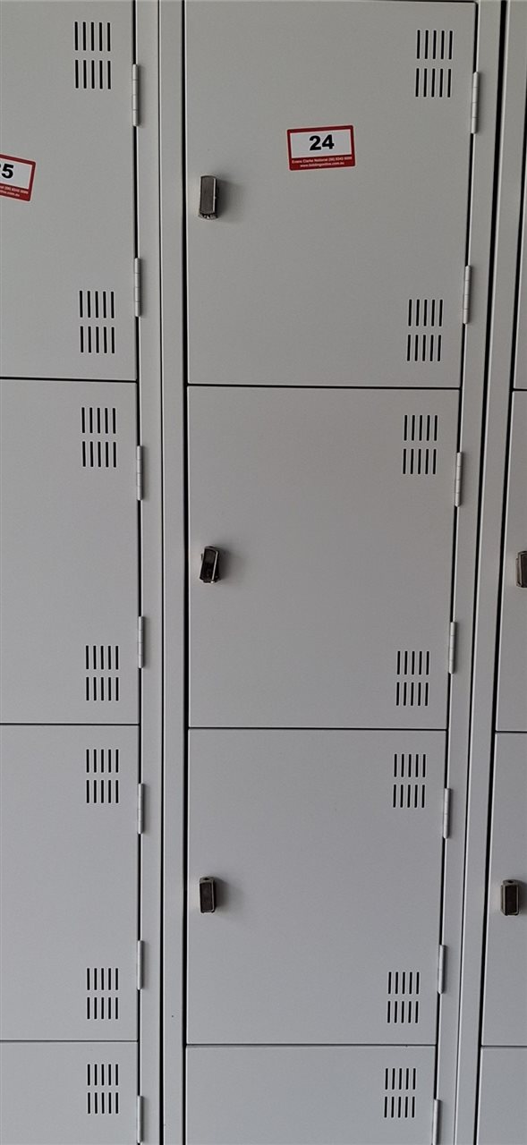 Steel 4 Door Combo Personal Locker -( Collect From Victor Harbor )