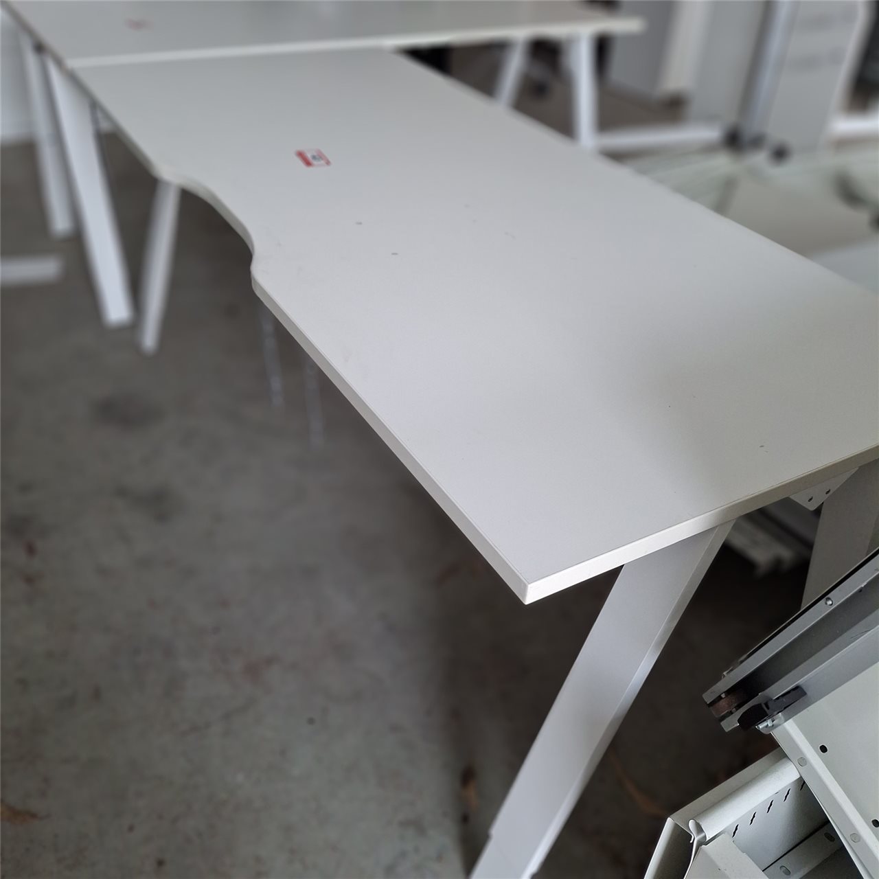 Workstation Desk - 1800 X800 mm  -( Collect From Victor Harbor )