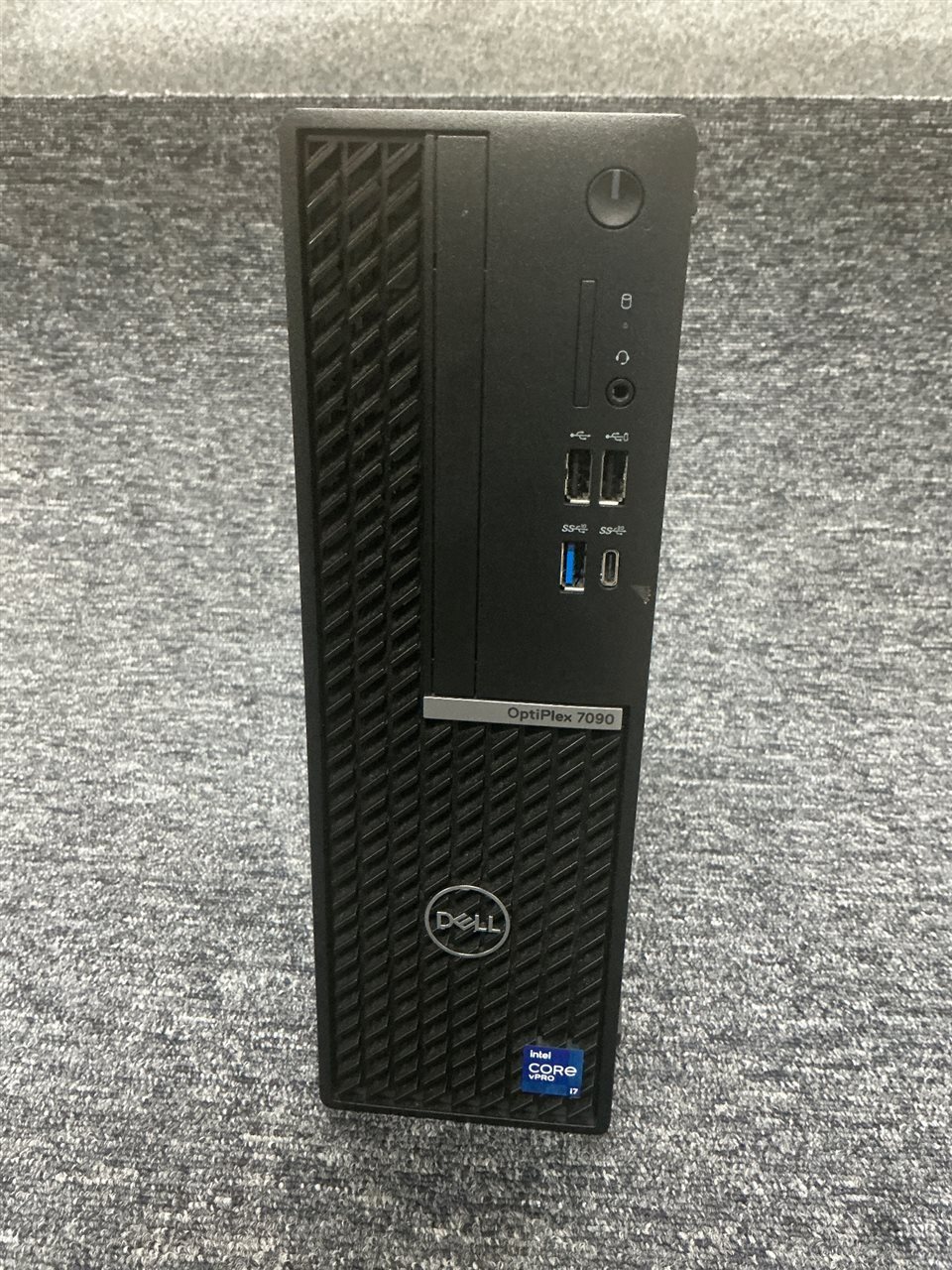 Dell OptiPlex 7090 - Intel Core i7-11700, 32 GB RAM, 1000GB NVMe SSD with Power Lead